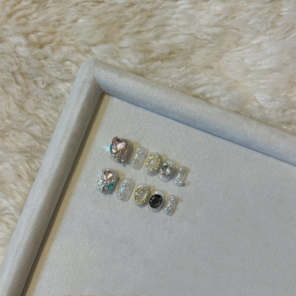 Magic Pearls [0026]