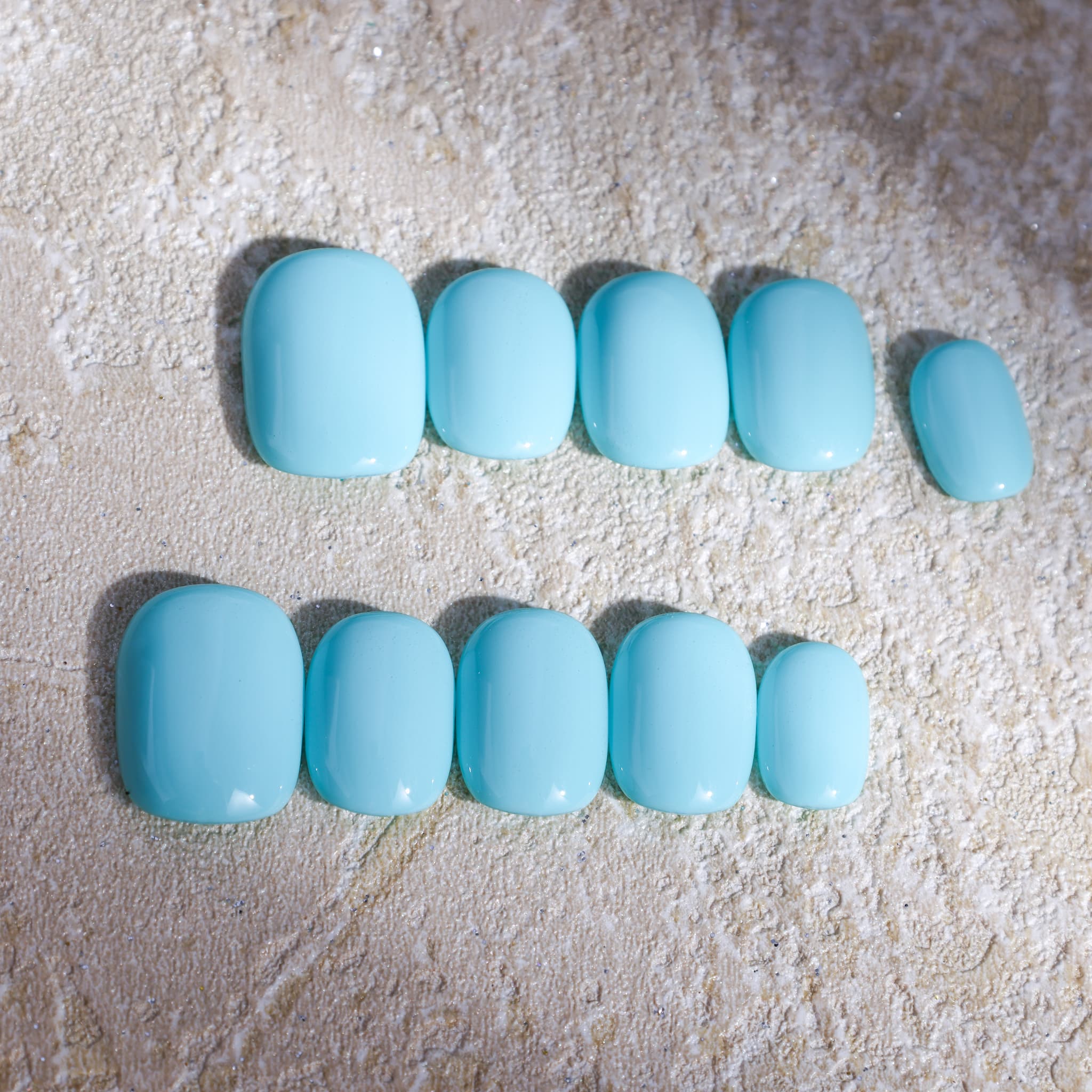 short length macaron blue round press on nails solid colour nails
