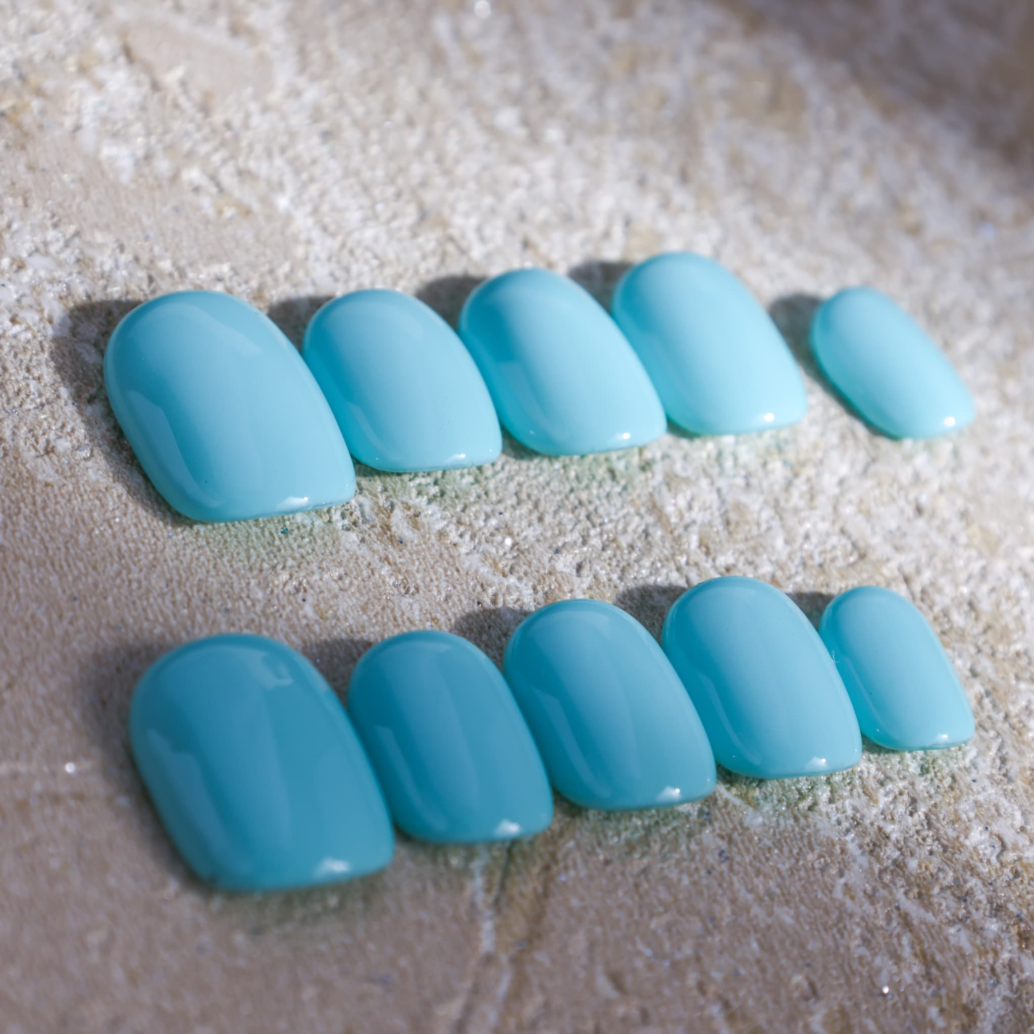 short length macaron blue round press on nails solid colour nails