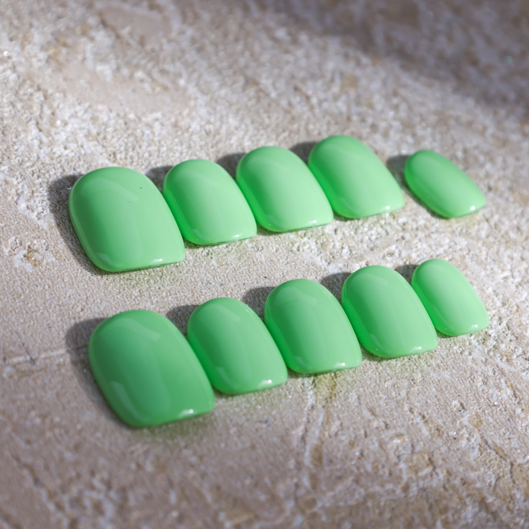 macaron green short length macaron green round press on nails solid colour nails