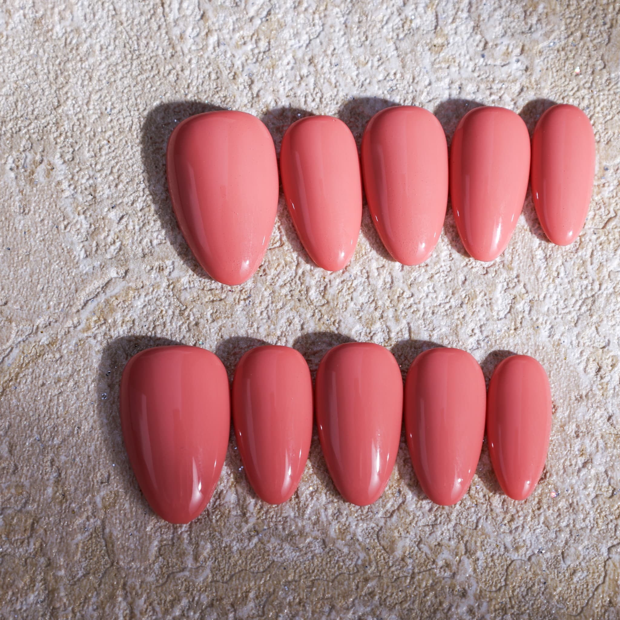 short length macaron red almond press on nails solid colour nails