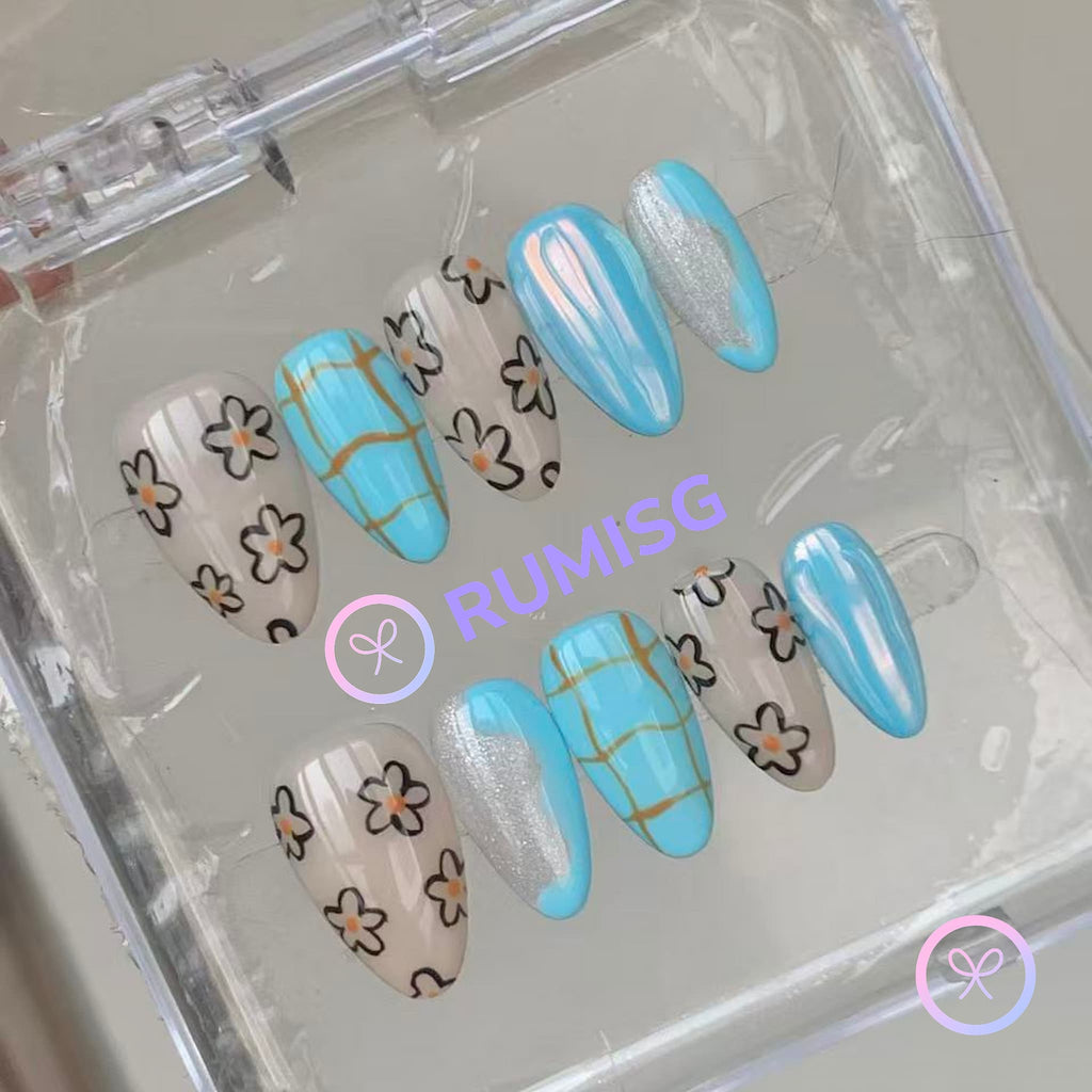 natural cyan glossy short almond press on nails with daisy and lattice