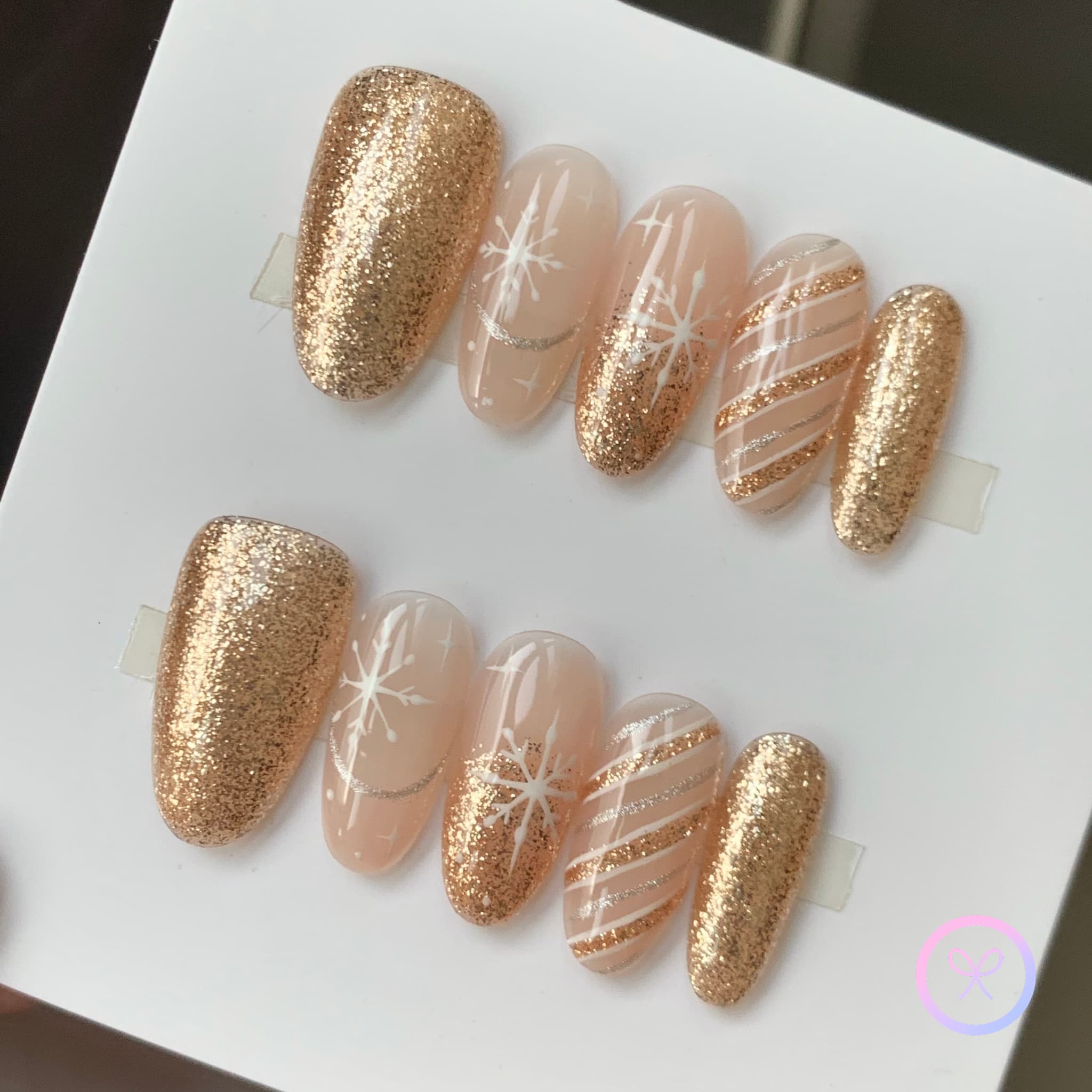 christmas gold glossy medium oval press on nails with glitters and snowflakes