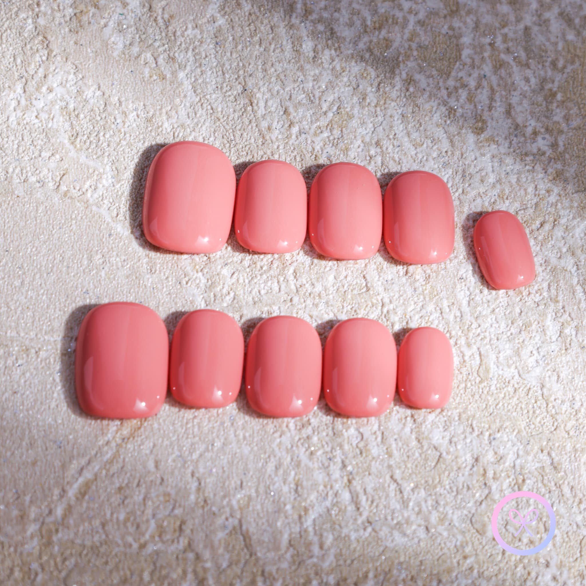 classic red glossy short round press on nails solid colour