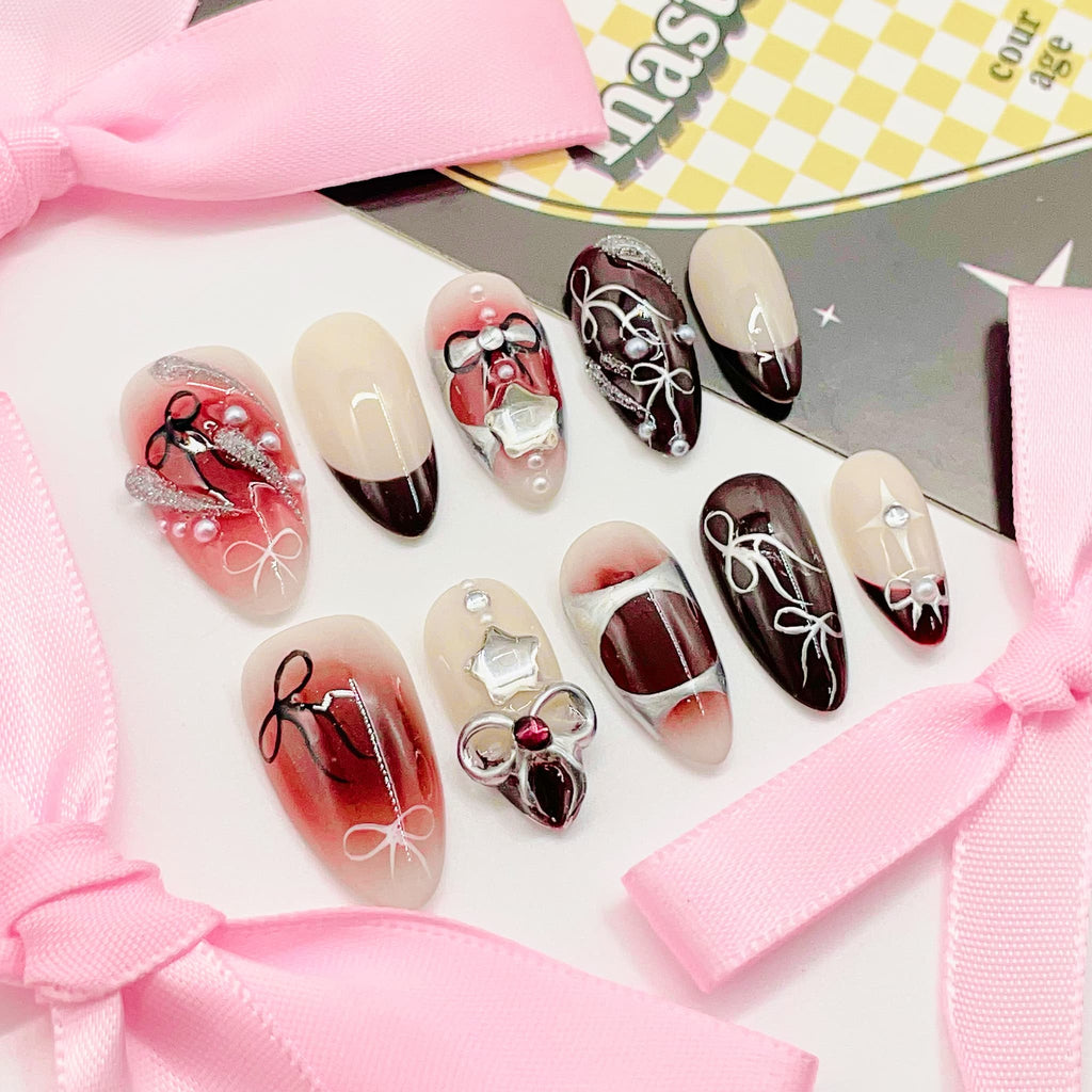 Decorative false nails with intricate designs