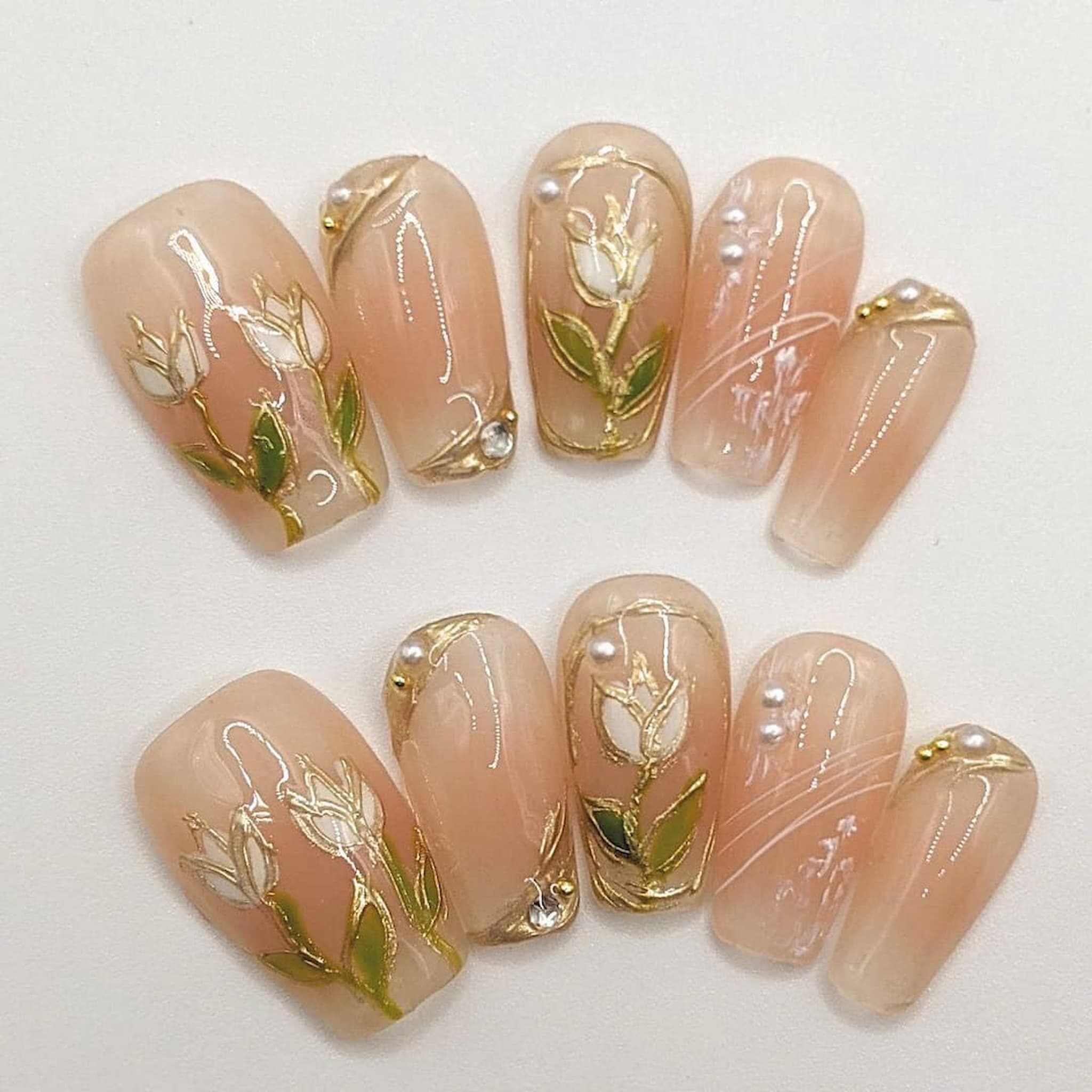 medium peach puff coffin press on nails with tulip flowers