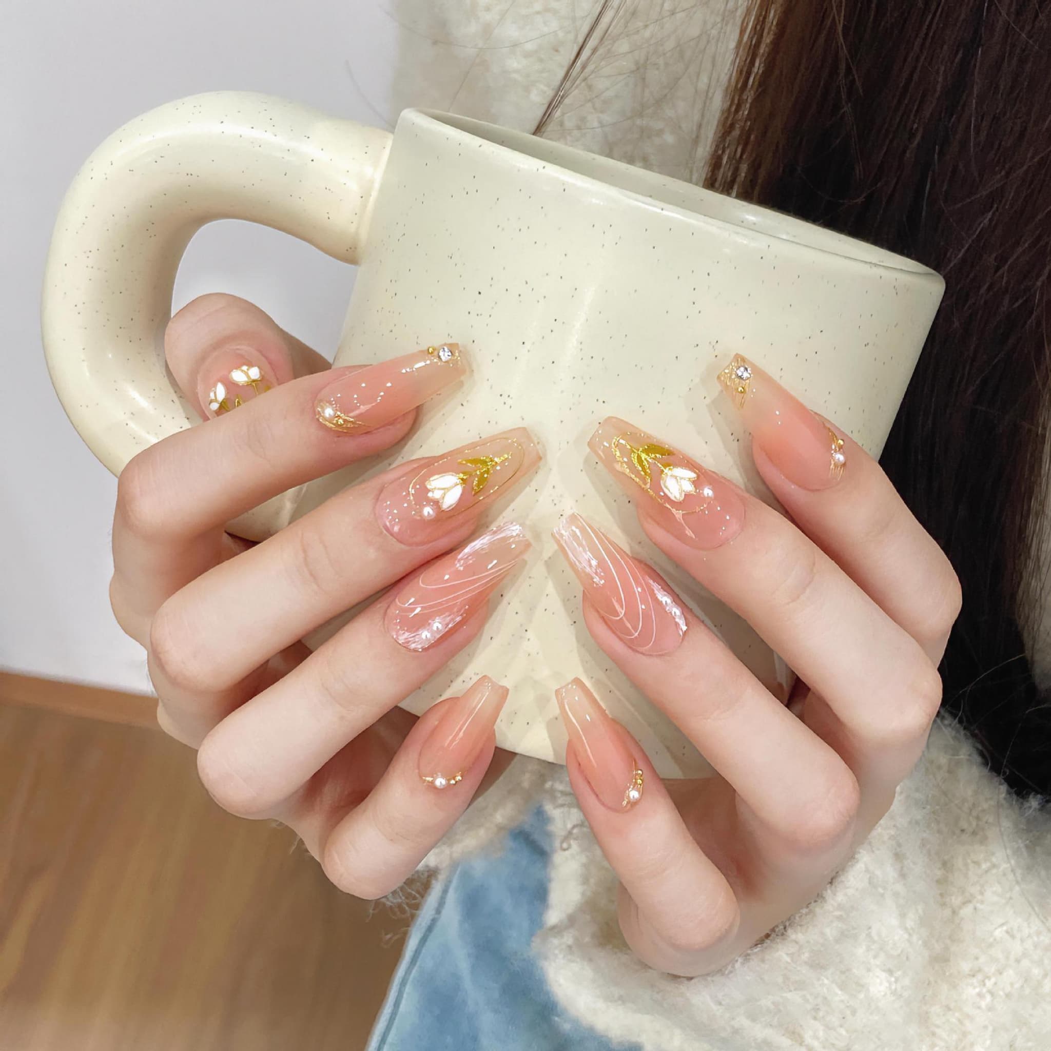 medium peach puff coffin press on nails with tulip flowers